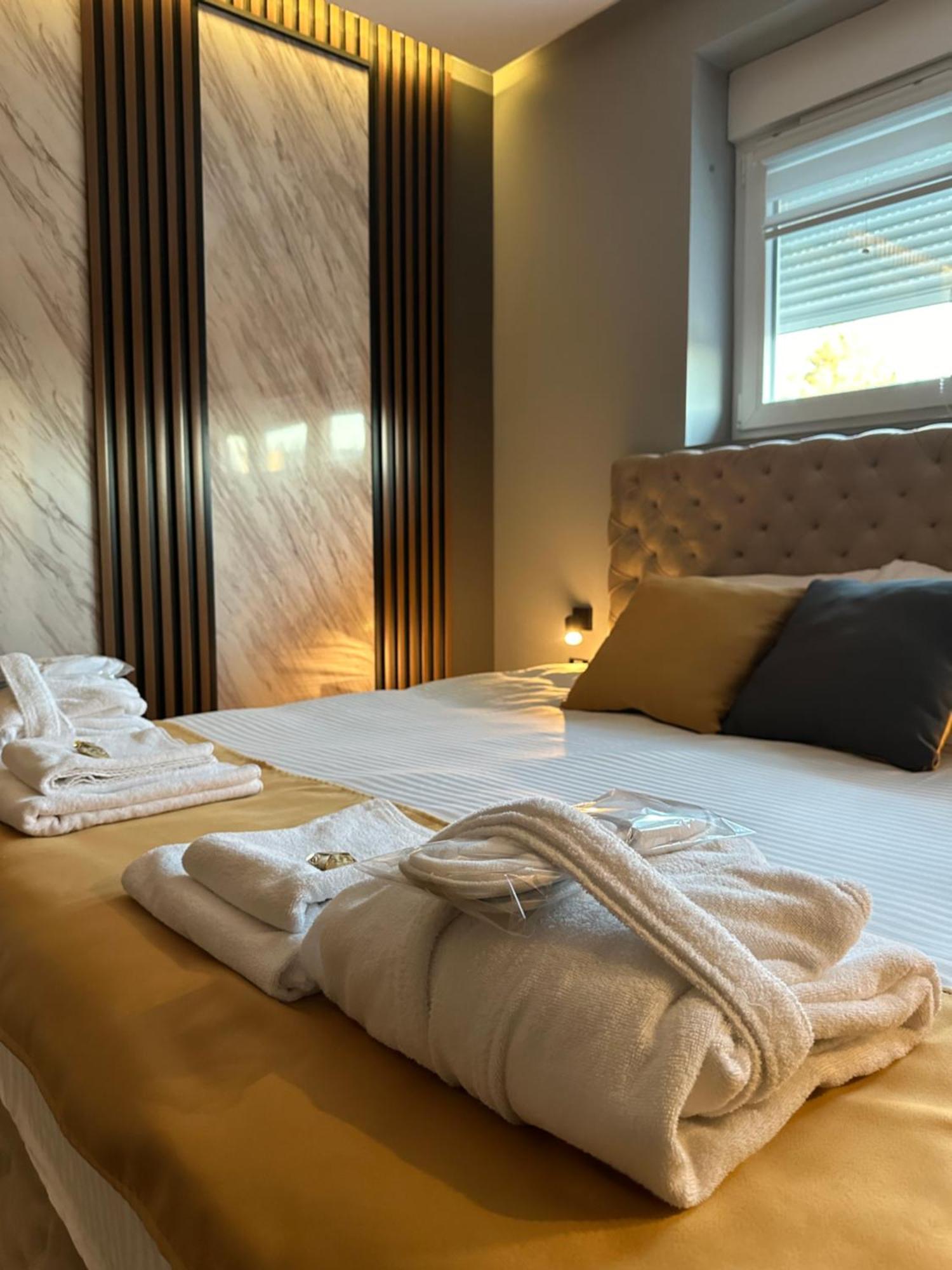 Mozaik Apartments & Spa - Modern 4-Star Apartments With Exclusive Private Spa Wellness In The City Center - Sauna, Jacuzzi, Turkish Bath - Free Parking, Wi-Fi - Rooms & Apartments Cuprija Exterior photo